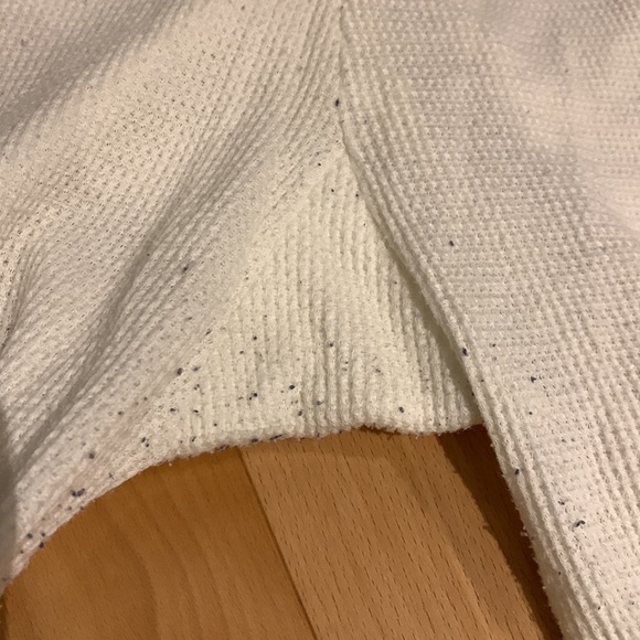 ✏️🆓 w $30+ purch 1 Yellow & 1 White Ribbed thermal underwear - size M - Picture 13 of 16